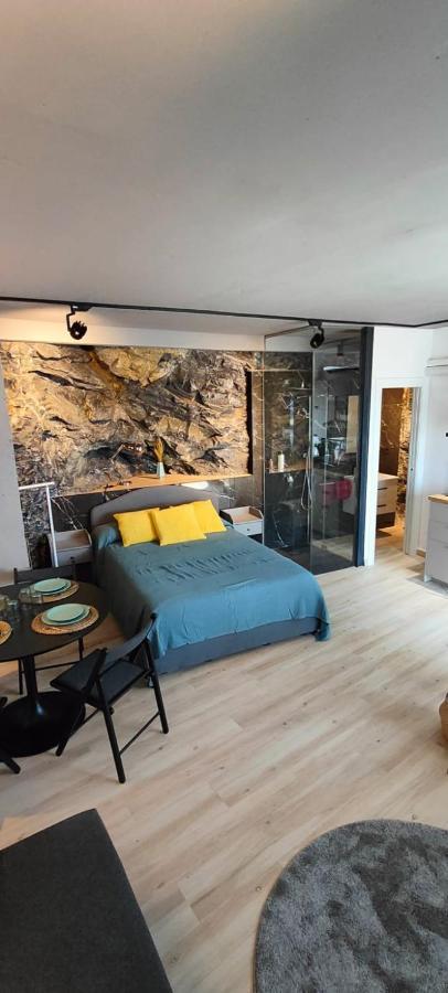 مبيت وإفطار كاستيل دي فيرو Victoria Loft المظهر الخارجي الصورة